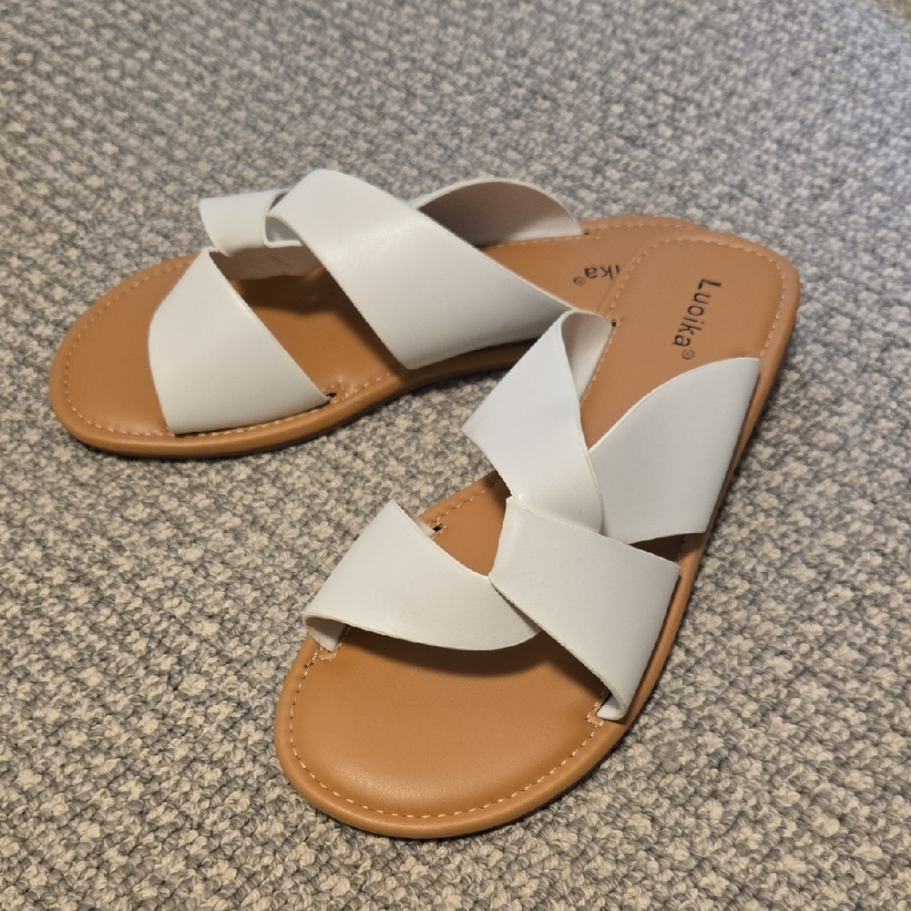 Luoika Women's Wide Width Flat Slides Sandals, Strapy Slide Sandal Slip on Dress